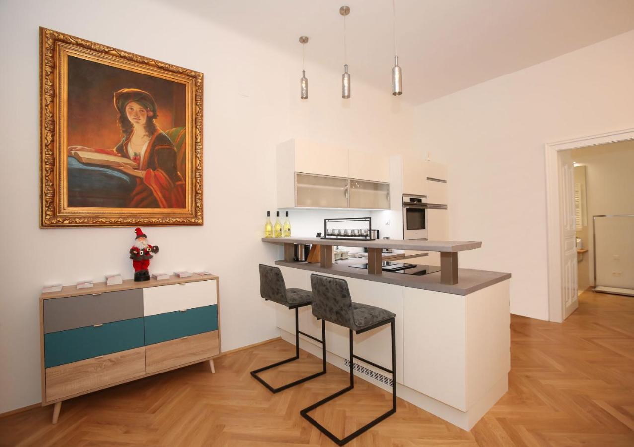 Luxusapartment Altes Rathhaus Вена Экстерьер фото